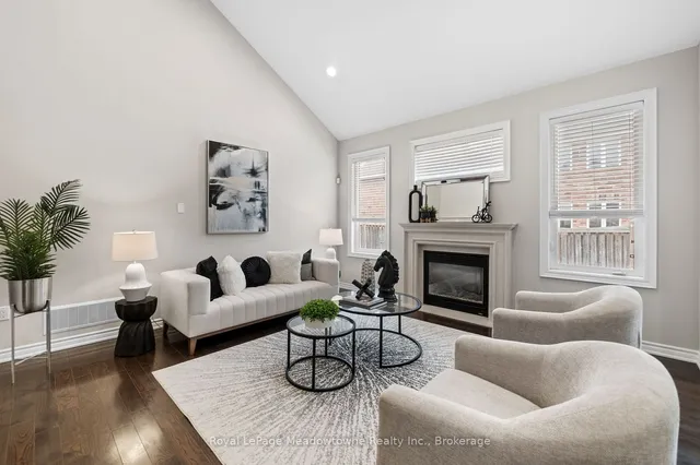 Additional image 8 of 748 Sales Crt