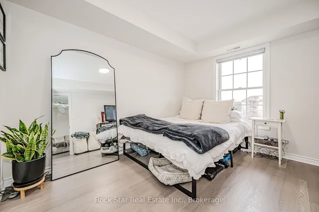 Additional image 13 of 4013 Kilmer Dr Unit 404