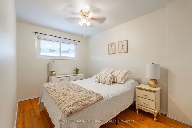 Additional image 23 of 2 Maria Crt