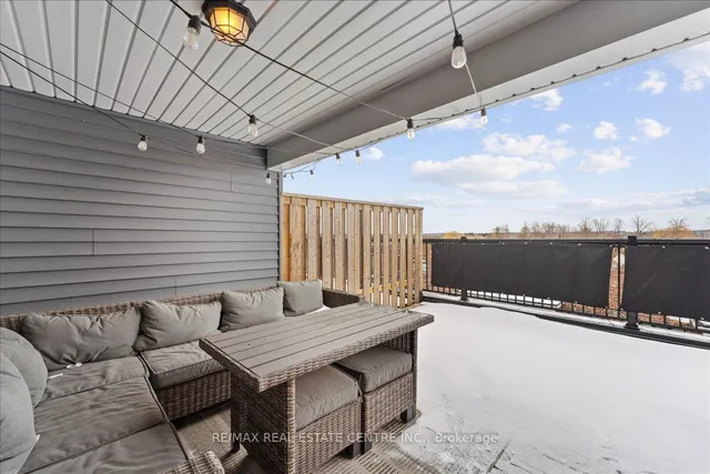 Additional image 33 of 219 Dundas St Unit 13