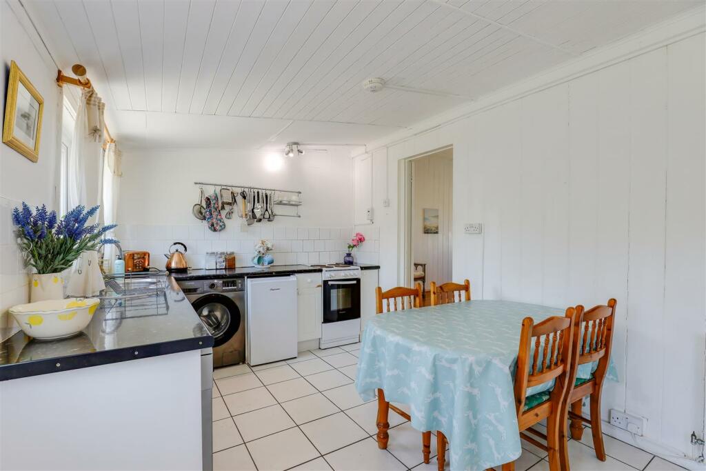 Additional image 8 of Channel View, Ogmore-By-Sea, Vale Of Glamorgan, CF32 0QA