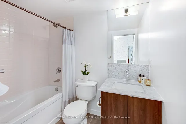 Additional image 16 of 59 East Liberty St Unit 1111