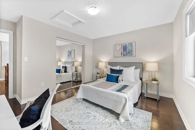 Additional image 27 of 748 Sales Crt