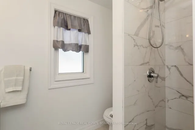 Additional image 21 of 18 Alderson Dr