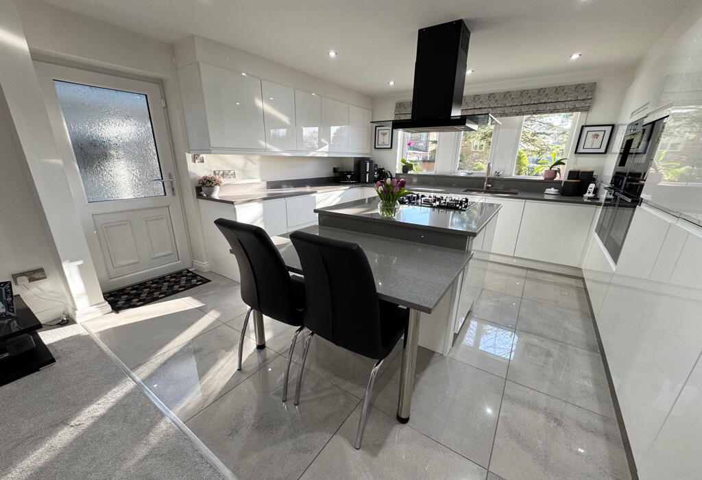 Additional image 4 of Mandalay, Gilstead Lane, Bingley, West Yorkshire