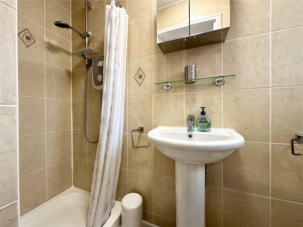 Additional image 19 of Woodfield Gardens, Highcliffe on Sea, Christchurch, Dorset, BH23