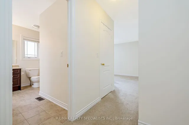 Additional image 38 of 220 Mclaughlin Ave