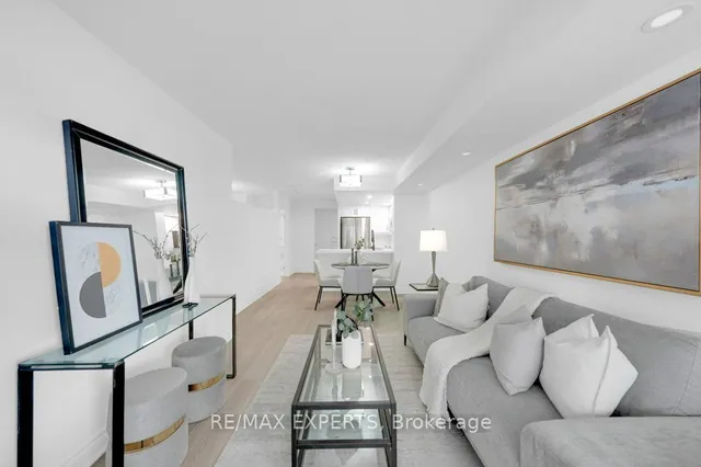 Additional image 21 of 65 E Liberty St Unit 818