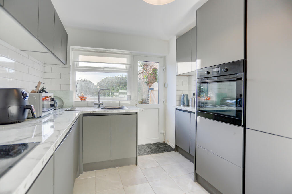 Additional image 15 of Fulmar Close, Hove, East Sussex, BN3