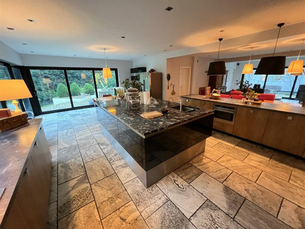 Additional image 4 of Tower Road North, Heswall, Wirral