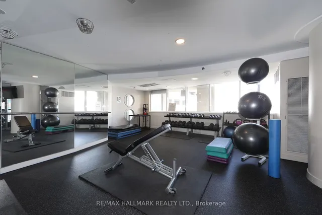 Additional image 23 of 313 Richmond St Unit 1453