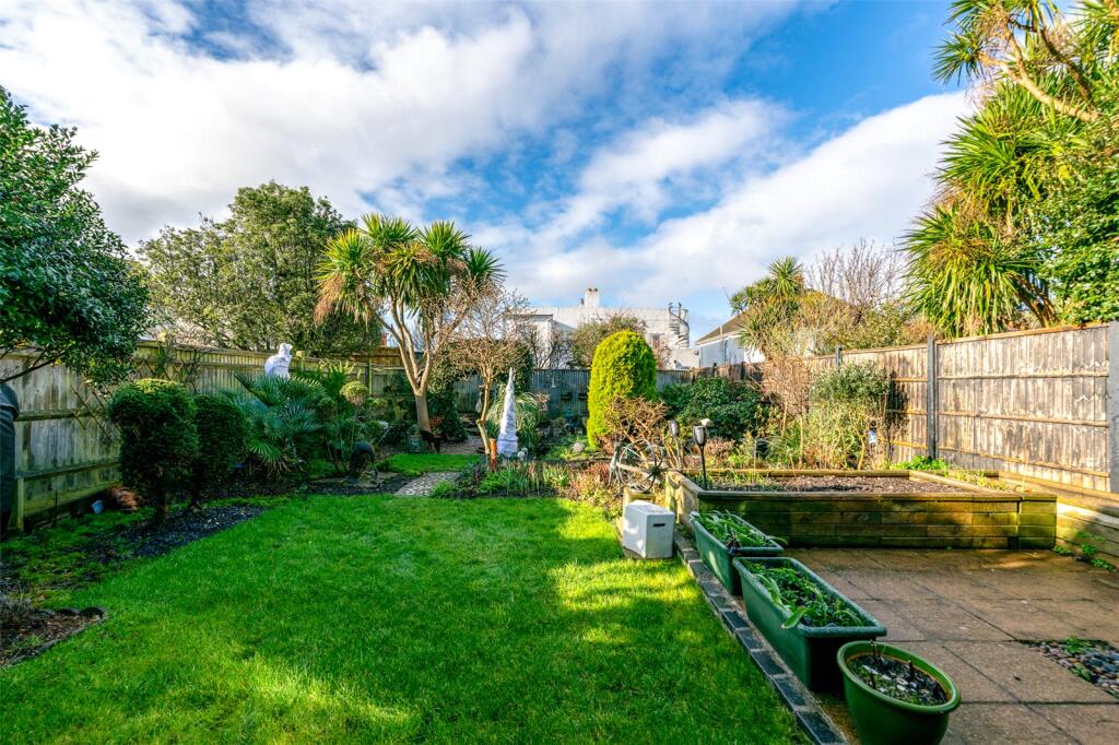 Additional image 26 of Patricia Avenue, Goring-by-Sea, Worthing, West Sussex, BN12