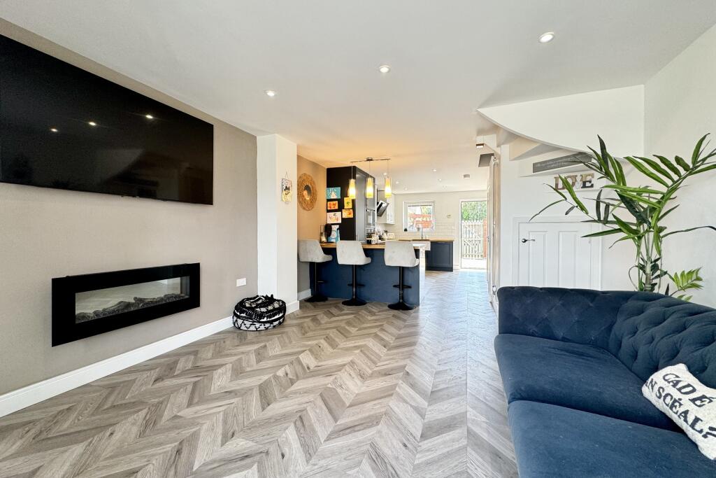 Additional image 4 of Clos Cymmer, Barry