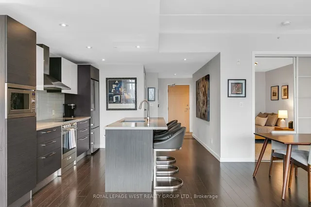 Additional image 22 of 588 Annette St Unit 202