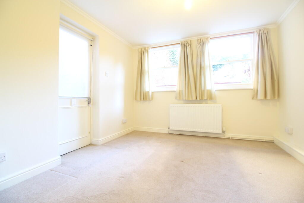 Additional image 5 of Garden Flat, Alma Road