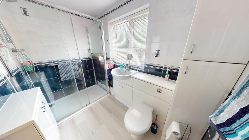 Additional image 16 of Cliffe Lane South, Baildon