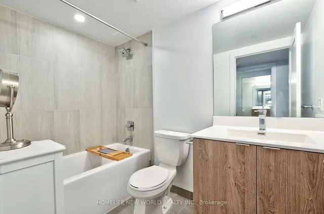 Additional image 21 of 225 Village Green Sq Unit 1510