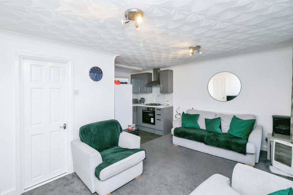 Additional image 15 of Fort Road, Lavernock, Penarth