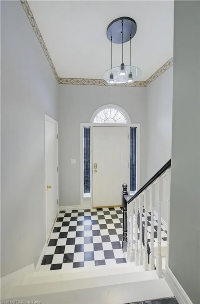 Additional image 4 of 62 Robson Cres