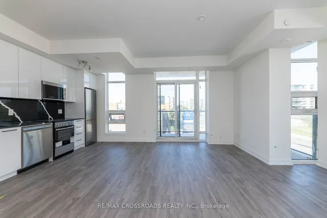 Additional image 5 of 871 Sheppard Ave Unit TH11