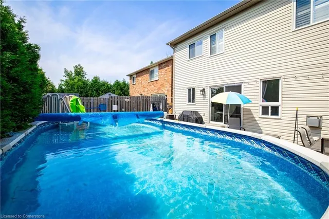 Additional image 32 of 93 Bradley Ave