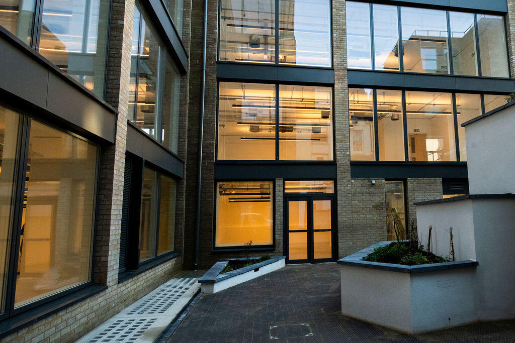 Additional image 8 of 10, Middle Street, Brighton BN1 1AL