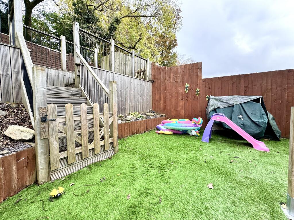 Additional image 16 of Pinecroft Avenue, Aberdare, South Glamorgan