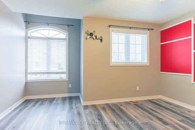 Additional image 34 of 46 Bridgenorth Cres