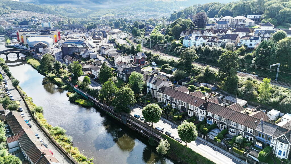 Additional image 19 of Berw Road, Pontypridd, CF37 2AA