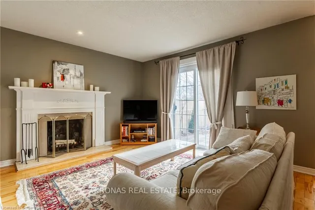 Additional image 3 of 1275 Maple Crossing Blvd Unit 18