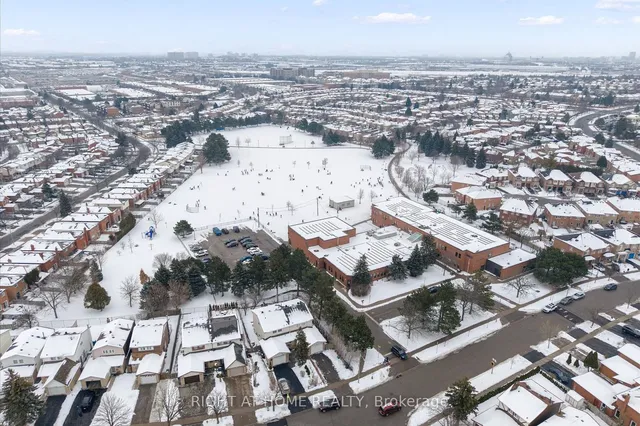 Additional image 31 of 65 Longsword Dr