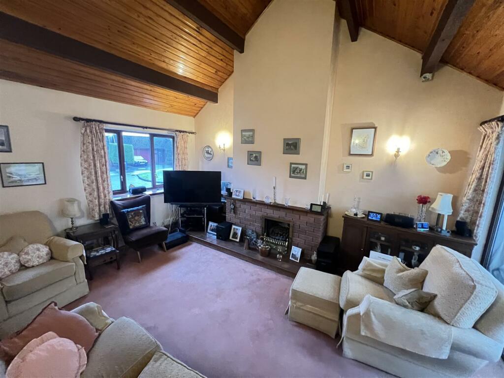 Additional image 10 of The Pines, Spital, Wirral