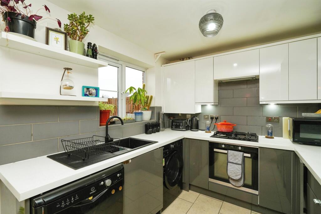 Additional image 3 of Kingham Close, Wirral