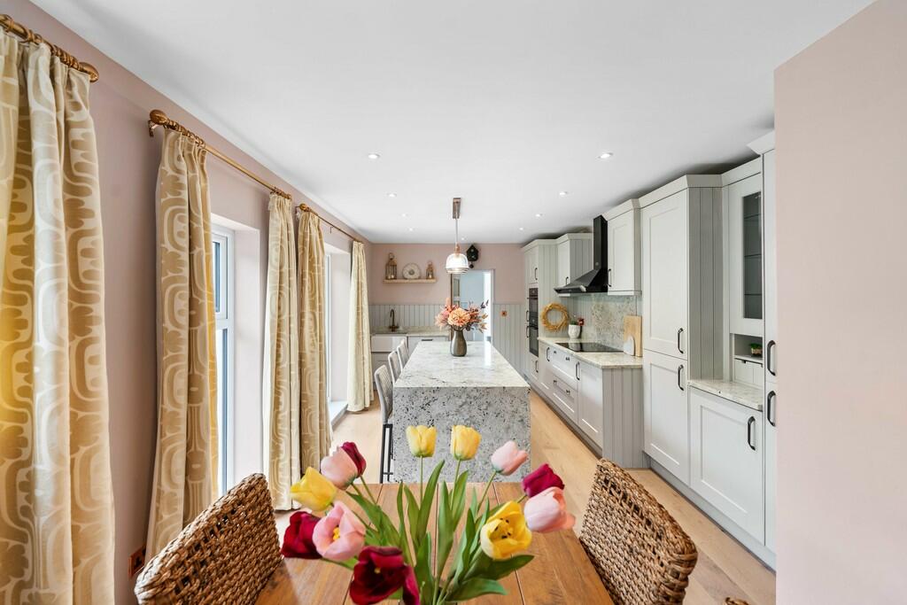 Additional image 27 of Llantrisant Road, Groesfaen