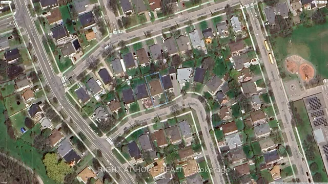 Primary image of 39 Bridgetown Dr