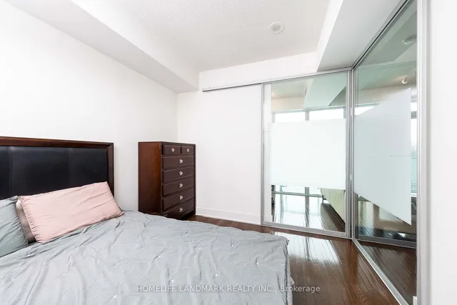 Additional image 13 of 26 Norton Ave Unit 504