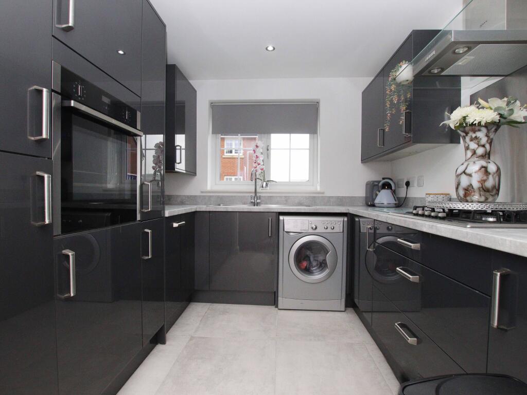 Additional image 4 of Highfields, Cooedely, Tonyrefail CF39 8GB