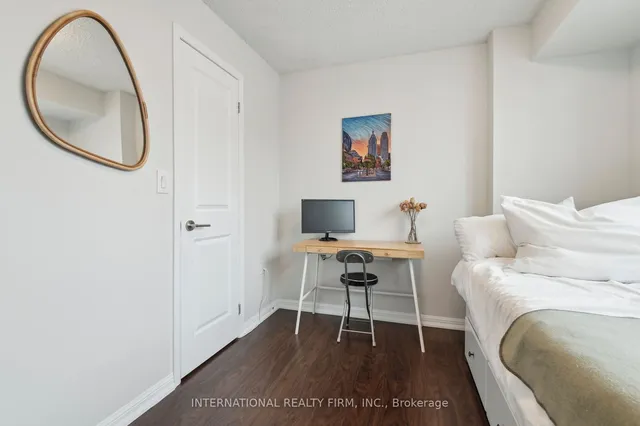 Additional image 21 of 125 Western Battery Rd Unit 802