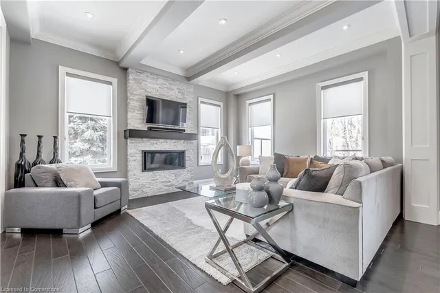 Additional image 5 of 4-258 Edgewater Cres