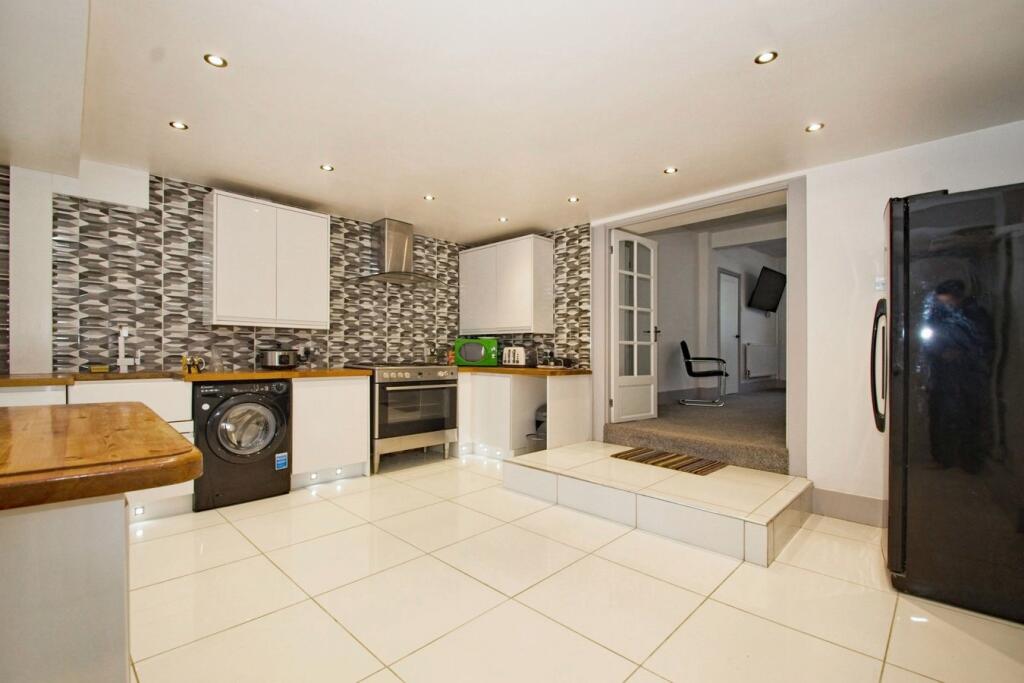 Additional image 22 of Court Street, Tonypandy, CF40
