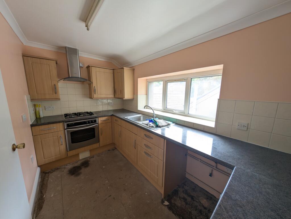 Additional image 34 of Oxford Street, Mountain Ash, CF45 3HB