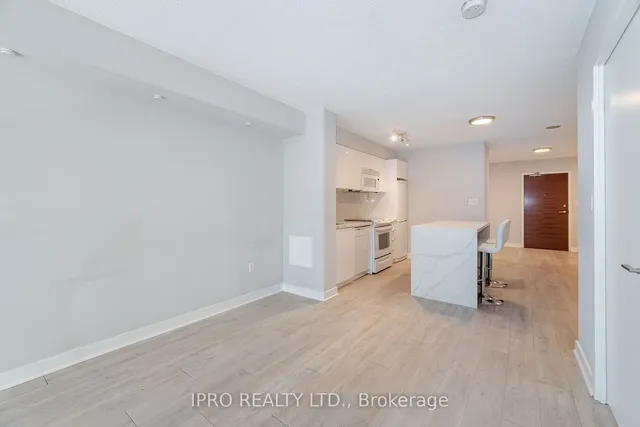 Additional image 16 of 10 Capreol Crt Unit 557