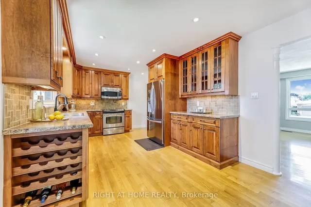 Additional image 6 of 650 Jennifer Cres