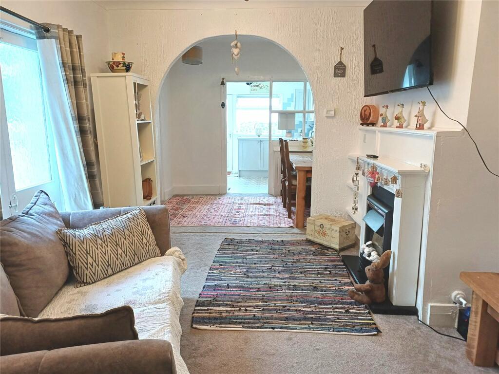 Additional image 3 of Wellfield Avenue, Porthcawl CF36 5TP, CF36