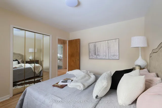 Additional image 13 of 5 Marcos Blvd