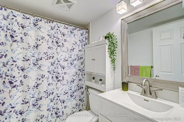 Additional image 16 of 30 Grand Trunk Cres Unit 1203