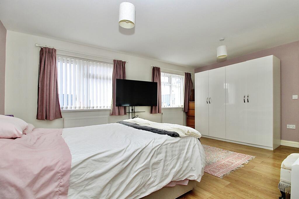 Additional image 29 of Hayes Lane, Sully, Penarth