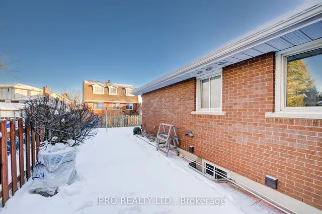 Additional image 37 of 18 Martinglen Cres