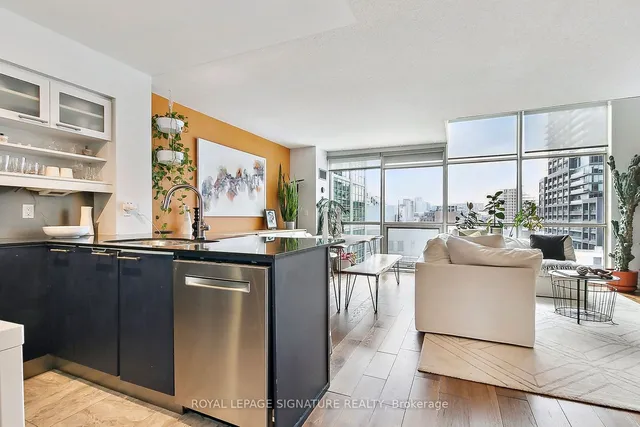 Additional image 23 of 36 Blue Jays Way Unit 903