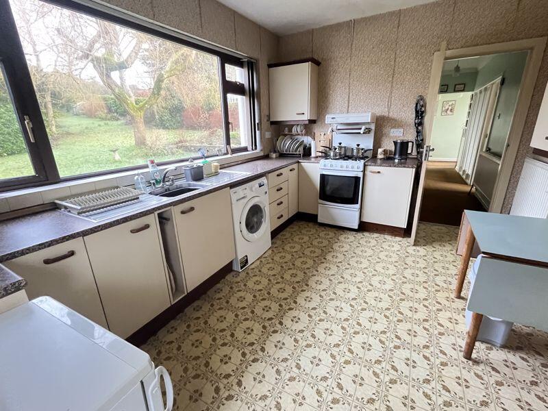 Additional image 4 of 102 Broadway, Llanblethian, Cowbridge, The Vale of Glamorgan CF71 7EY